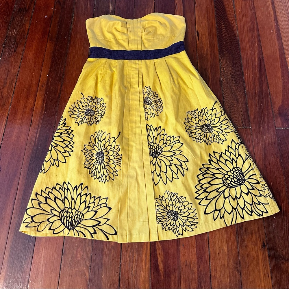 Floreat Yellow Strapless Dress with Purple Accents - Picture 2 of 8